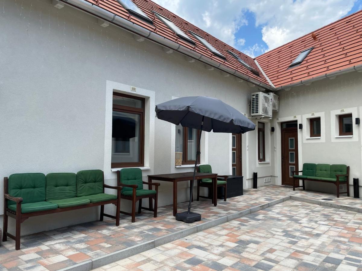 Monbuhim Comfort Veszprém Extérieur photo