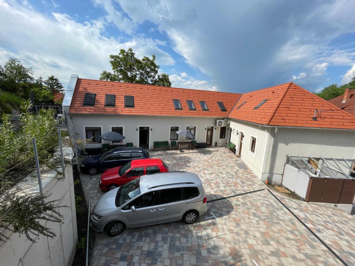 Monbuhim Comfort Veszprém Extérieur photo