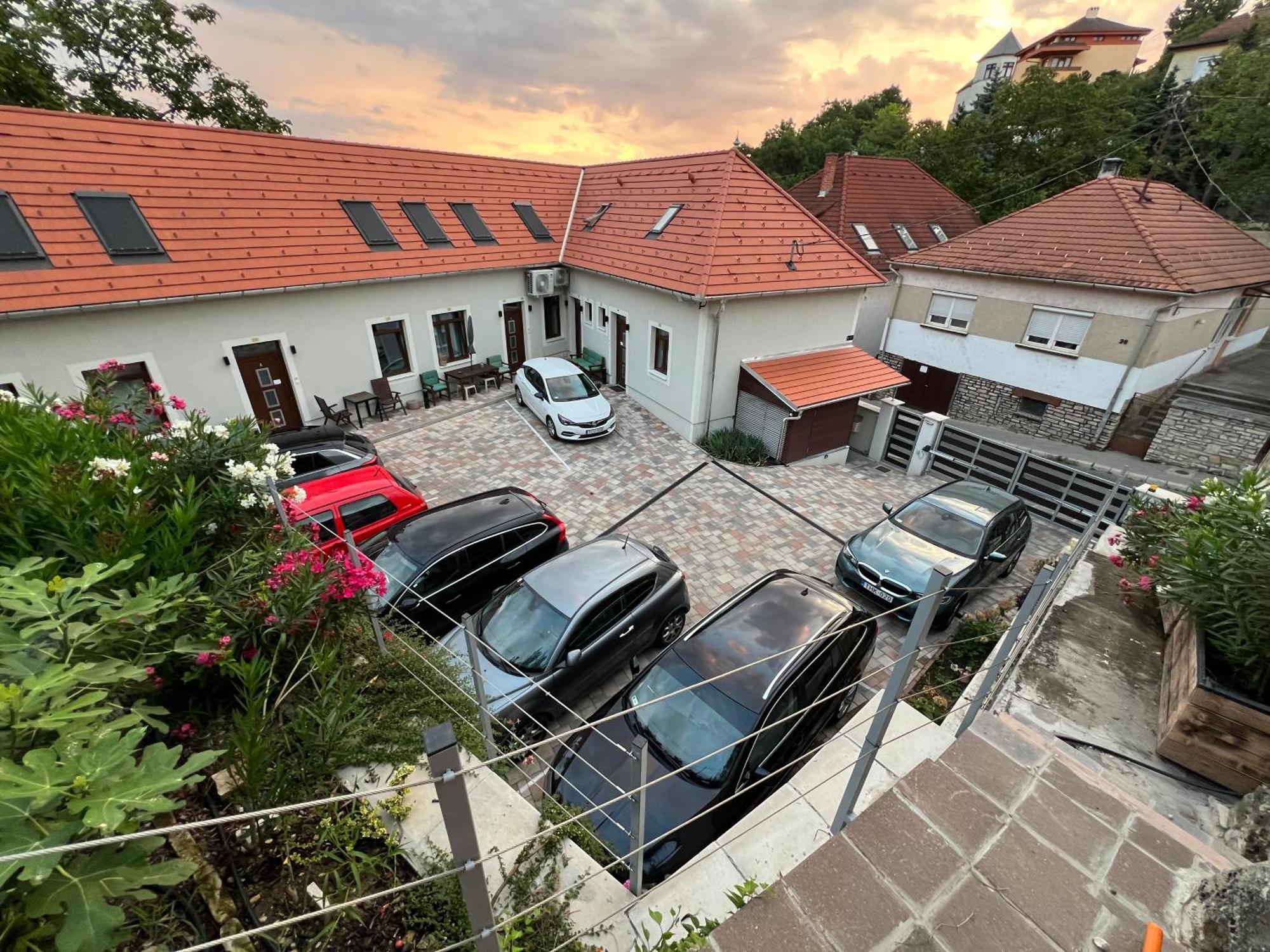 Monbuhim Comfort Veszprém Extérieur photo